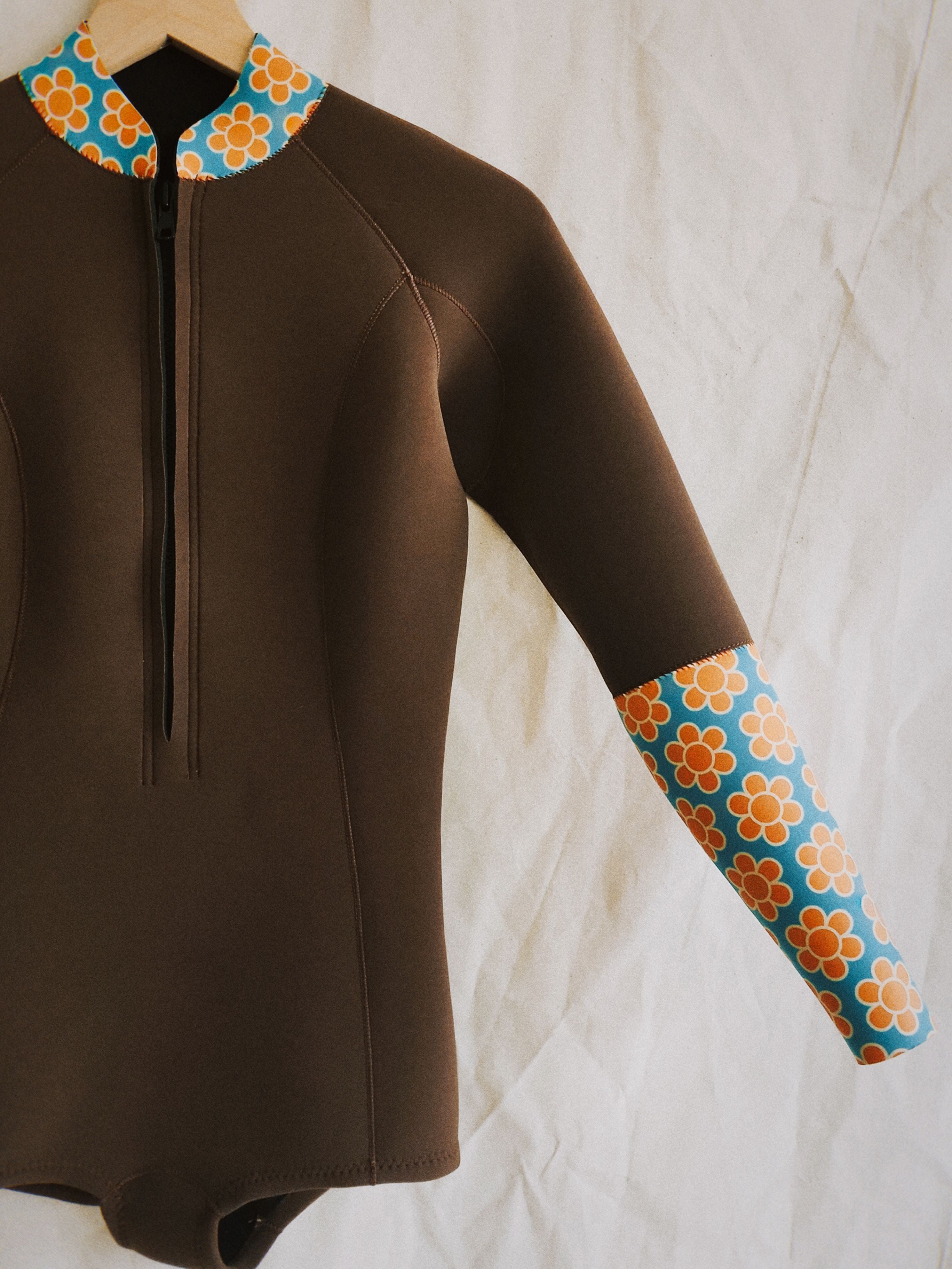 Women / Front Zip Long Sleeve Springsuits / 2mm /3mm / Daisy
