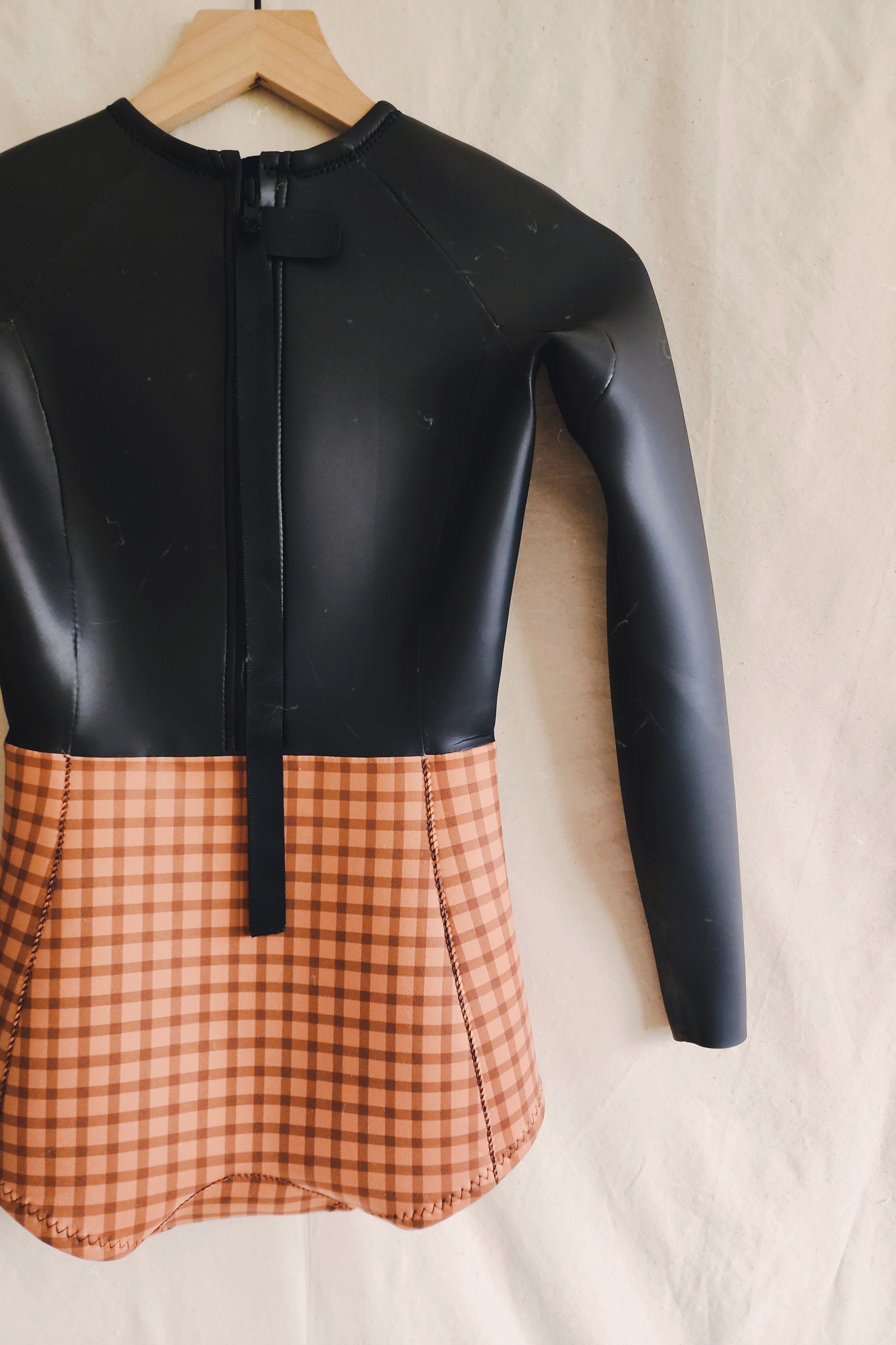Women / Collarless Long Sleeve Springsuits / 2mm/ 3mm/ Rubber* Gingham check