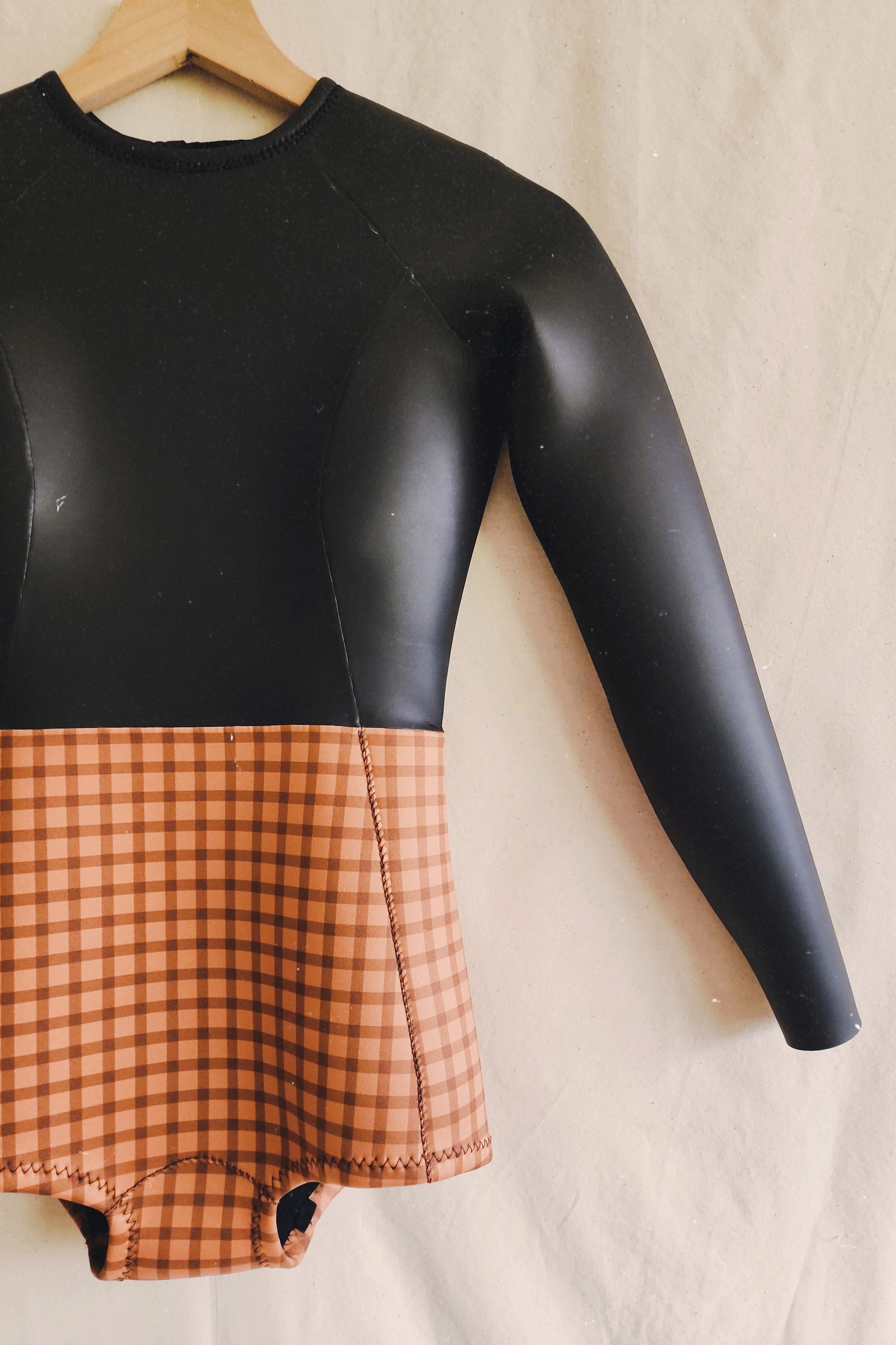 Women / Collarless Long Sleeve Springsuits / 2mm/ 3mm/ Rubber* Gingham check