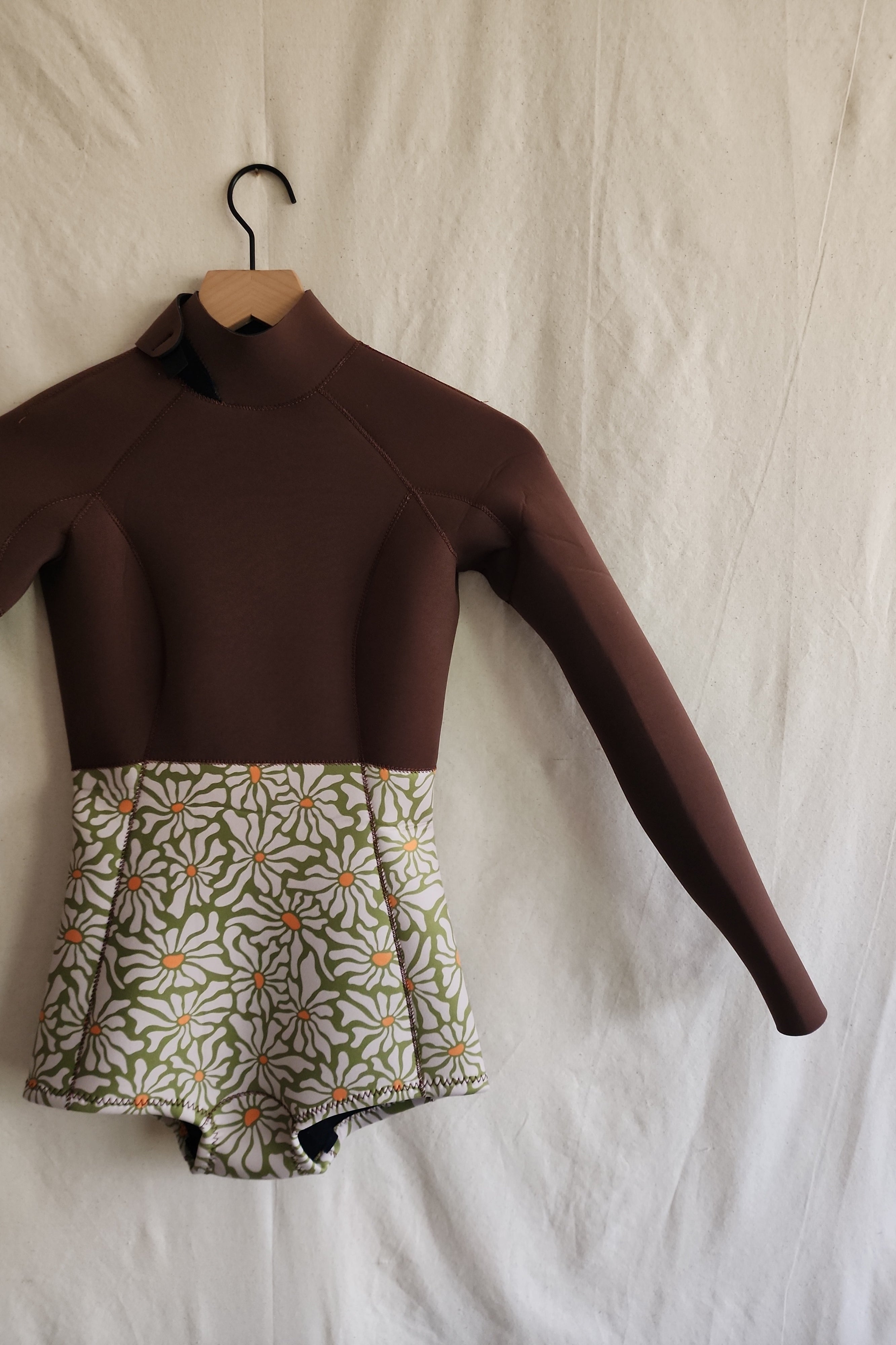 Women / Back Zip Long Sleeve Springsuits / 2mm/ 3mm/ Brown* Jasmine